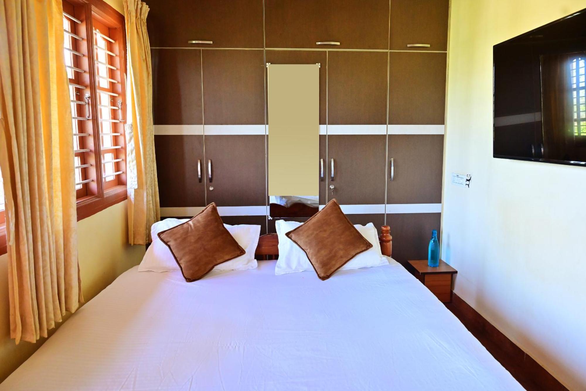 Hulihara Homestay - Full Villa, Coffee Estate & Balcony View Sakleshpur Exteriör bild