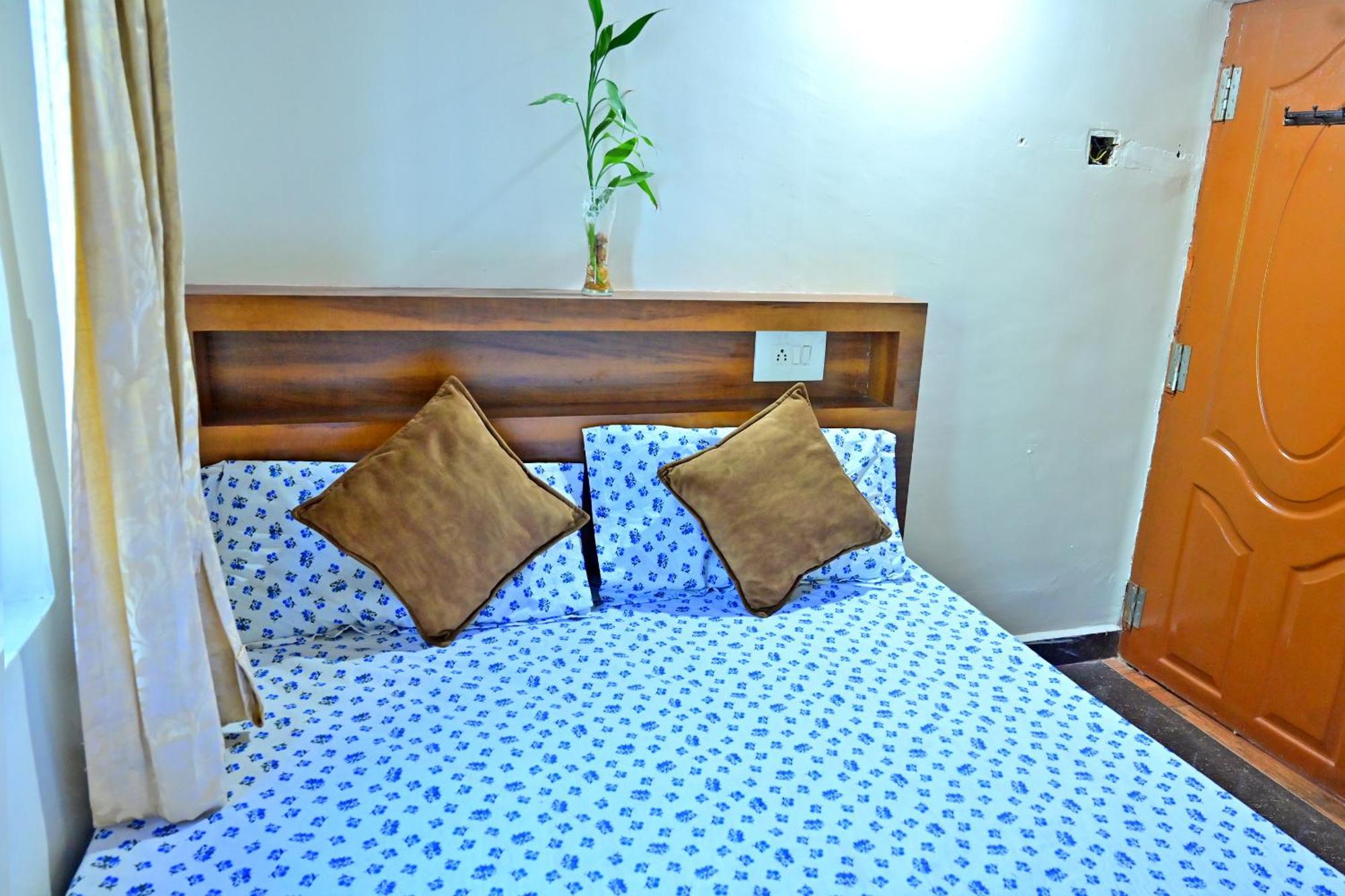 Hulihara Homestay - Full Villa, Coffee Estate & Balcony View Sakleshpur Exteriör bild