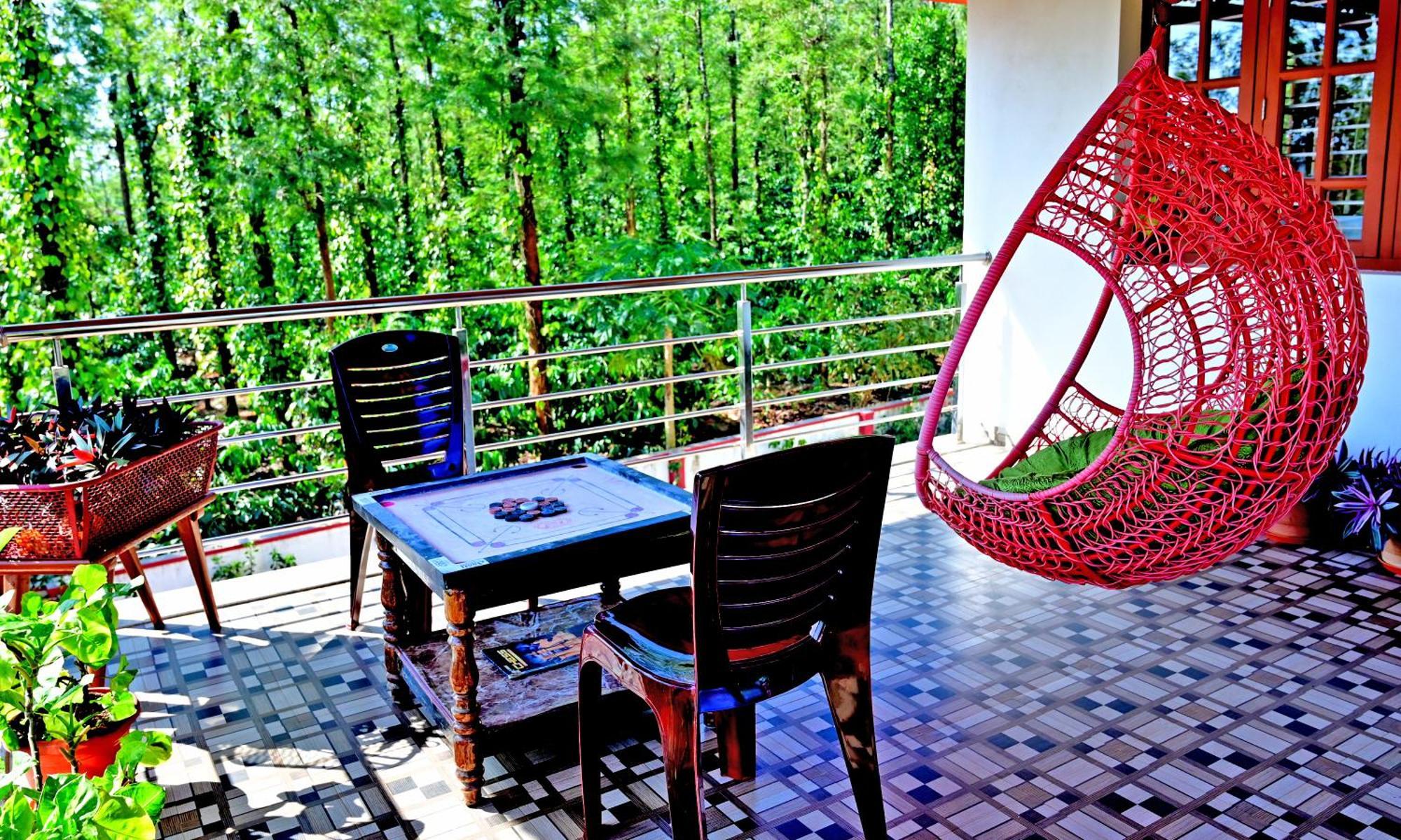 Hulihara Homestay - Full Villa, Coffee Estate & Balcony View Sakleshpur Exteriör bild